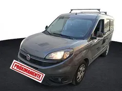 Gris Usado 2020 Fiat Doblò Monovolumen | 10.990 € (Un poco caro)