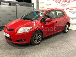 Rojo Usado 2008 Toyota Auris Luna Utilitario | 8900 € (Caro)
