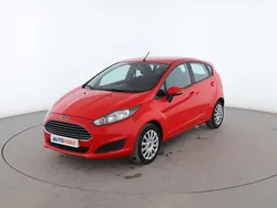 Rojo Usado 2015 Ford Fiesta Trend Utilitario | 8799 € (Precio justo)