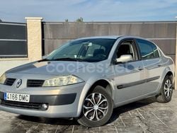 Gris / plata Usado 2005 Renault Mégane II Authentique Berlina | 2999 € (Precio justo)