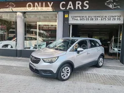 Gris / plata Usado 2018 Opel Crossland X Selective SUV | 9990 € (Precio justo)