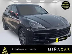 Negro Usado 2020 Porsche Cayenne S SUV | 53.090 €
