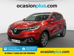 Rojo Usado 2015 Renault Kadjar Zen SUV | 13.400 € (Precio justo)