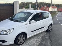 Blanco Usado 2008 Chevrolet Aveo LS Berlina | 2250 € (Buen precio)