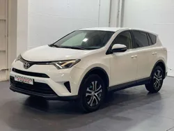 Blanco Usado 2017 Toyota RAV4 Business Edition SUV | 17.500 € (Precio justo)