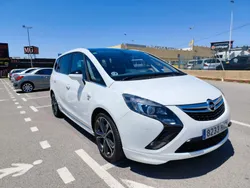 Blanco Usado 2014 Opel Zafira Tourer Excellence Monovolumen | 12.650 € (Un poco caro)