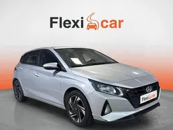 Blanco Usado 2021 Hyundai i20 Berlina | 11.490 € (Buen precio)