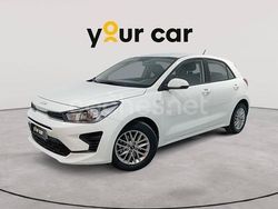 Blanco Usado 2022 Kia Rio Berlina | 15.490 € (Precio justo)