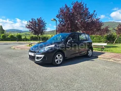 Negro Usado 2010 Renault Scénic III Dynamique Monovolumen | 8900 € (Un poco caro)