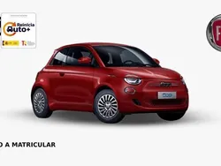 Rojo Nuevo 2025 Fiat 500e Berlina | 27.247 €