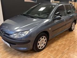 Gris / plata Usado 2005 Peugeot 206 Familiar | 2800 € (Buen precio)