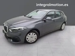Gris Usado 2021 BMW 116 Utilitario | 18.900 € (Precio justo)
