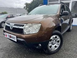 Marrón Usado 2011 Dacia Duster Lauréate SUV | 7290 € (Precio justo)
