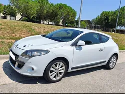 Blanco Usado 2010 Renault Mégane III Dynamique Berlina | 4850 € (Precio justo)