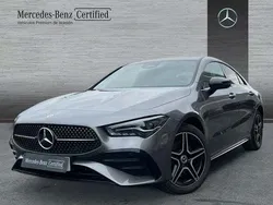 Gris / plateado Usado 2024 Mercedes CLA250 AMG line Berlina | 41.690 €
