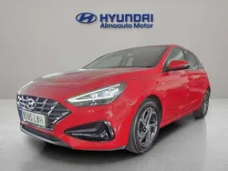 Rojo Usado 2022 Hyundai i30 Utilitario | 16.990 € (Precio justo)