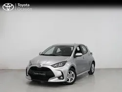 Gris / plata Usado 2024 Toyota Yaris Edition Berlina | 20.500 € (Precio justo)