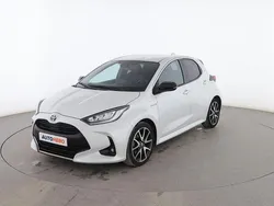 Blanco Usado 2021 Toyota Yaris Hybrid Style Utilitario | 17.499 € (Precio justo)