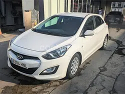 Blanco Usado 2013 Hyundai i30 Base Berlina | 7990 € (Buen precio)