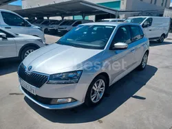 Gris / plata Usado 2021 Skoda Fabia Ambition Familiar | 11.300 € (Buen precio)