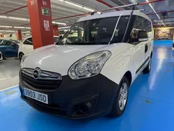 Blanco Usado 2016 Opel Combo Expression Monovolumen | 9990 €