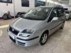 Gris / plata Usado 2004 Fiat Ulysse Emotion Monovolumen | 4900 €
