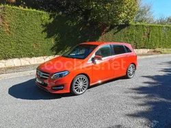 Rojo Usado 2016 Mercedes B200 AMG line Monovolumen | 16.800 € (Un poco caro)