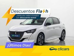 Blanco Usado 2024 Peugeot 208 Allure Utilitario | 16.990 € (Precio justo)