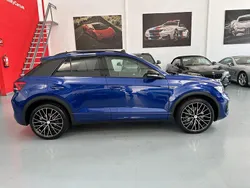 Azul Usado 2024 VW T-Roc R-line SUV | 36.900 €