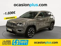 Gris / plata Usado 2021 Jeep Compass Limited SUV | 19.090 € (Precio justo)
