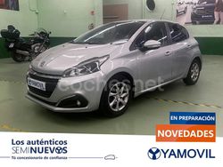 Gris / plata Usado 2016 Peugeot 208 Active Utilitario | 8850 € (Precio justo)