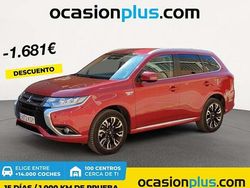 Rojo Usado 2018 Mitsubishi Outlander P-HEV SUV | 16.819 € (Buen precio)