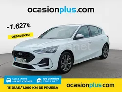 Blanco Usado 2023 Ford Focus ST-Line Berlina | 17.190 € (Precio justo)