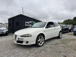 Blanco Usado 2005 Alfa Romeo 147 Distinctive Utilitario | 3990 € (Caro)