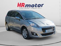 Gris / plata Usado 2016 Peugeot 5008 Allure Monovolumen | 9940 € (Precio justo)