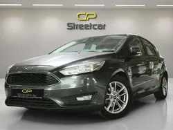 Gris Usado 2015 Ford Focus Utilitario | 7790 € (Precio justo)