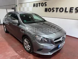 Gris / plata Usado 2018 Mercedes CLA180 Shooting Brake Familiar | 15.495 €