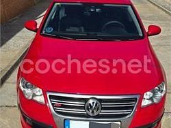 Rojo Usado 2010 VW Passat R-line Berlina | 13.500 €