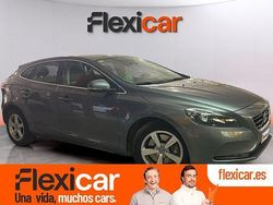 Gris Usado 2016 Volvo V40 Momentum Berlina | 14.690 € (Precio justo)