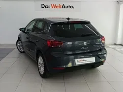 Gris Usado 2024 Seat Ibiza | 17.500 € (Precio justo)