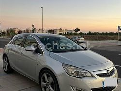 Gris / plata Usado 2009 Opel Astra Sport Berlina | 7200 €