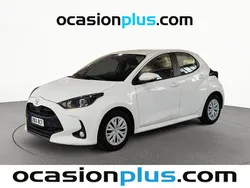 Blanco Usado 2023 Toyota Yaris Active Utilitario | 13.947 € (Buen precio)