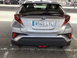 Gris / plata Usado 2022 Toyota C-HR Advance SUV | 23.700 € (Precio justo)