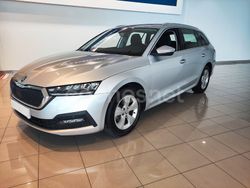 Gris / plata Usado 2020 Skoda Octavia Ambition Familiar | 16.900 € (Precio justo)