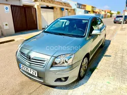 Gris / plata Usado 2008 Toyota Avensis Executive Berlina | 6100 € (Precio justo)