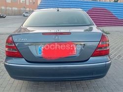 Azul Usado 2003 Mercedes E240 Avantgarde Berlina | 4500 €