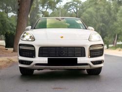 Blanco Usado 2023 Porsche Cayenne Turbo S SUV | 173.300 €