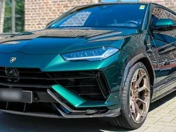 Verde Usado 2023 Lamborghini Urus SUV | 350.900 € (Caro)