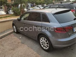 Gris / plata Usado 2013 Audi A3 Sportback Attraction Berlina | 13.500 €
