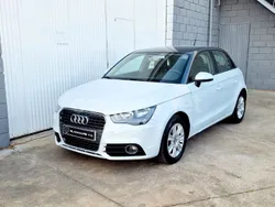Blanco Usado 2012 Audi A1 Sportback Attraction Utilitario | 9999 € (Precio justo)